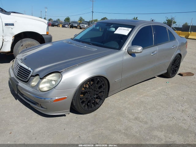 45239328 :رقم المزاد ، WDBUF70J54A488006 vin ، 2004 Mercedes-benz E 500 مزاد بيع