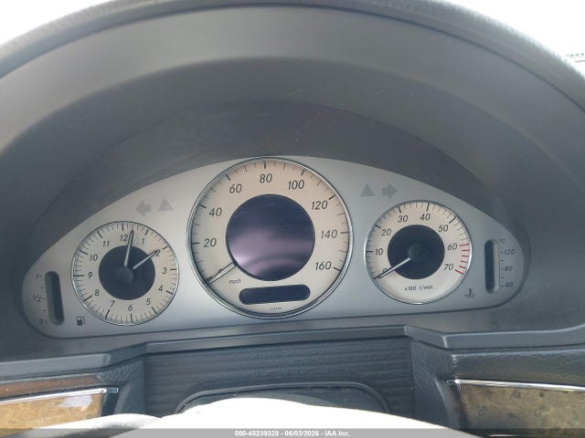 45239328 :رقم المزاد ، WDBUF70J54A488006 vin ، 2004 Mercedes-benz E 500 مزاد بيع