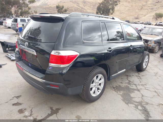 2013 Toyota Highlander Se V6 მანქანა იყიდება აუქციონზე, vin: 5TDZK3EH7DS102383, აუქციონის ნომერი: 45239341