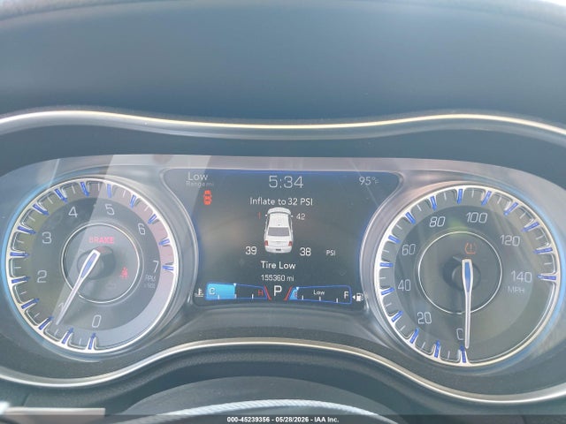 Продажа на аукционе авто 2015 Chrysler 300 Limited, vin: 2C3CCAAG8FH893842, номер лота: 45239356