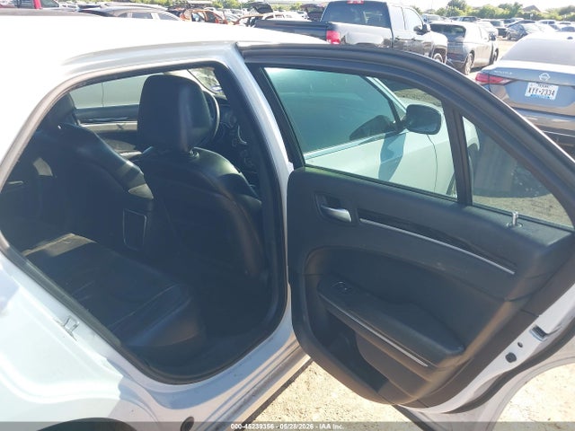 Продажа на аукционе авто 2015 Chrysler 300 Limited, vin: 2C3CCAAG8FH893842, номер лота: 45239356