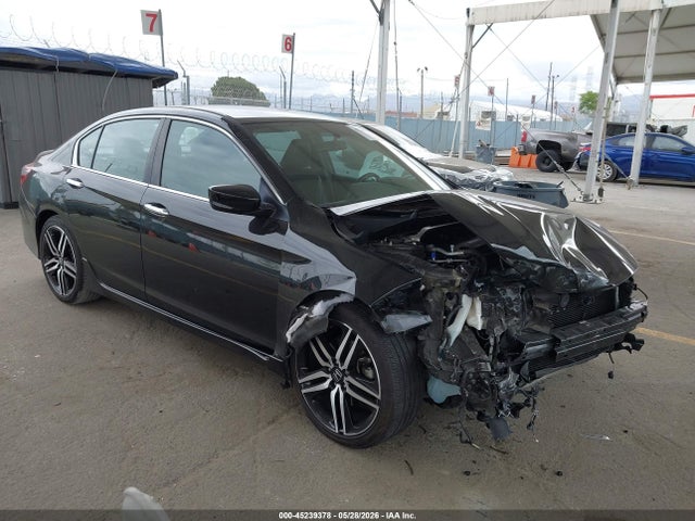 45239378 :رقم المزاد ، 1HGCR2F51HA188052 vin ، 2017 Honda Accord Sport مزاد بيع