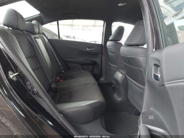 45239378 :رقم المزاد ، 1HGCR2F51HA188052 vin ، 2017 Honda Accord Sport مزاد بيع