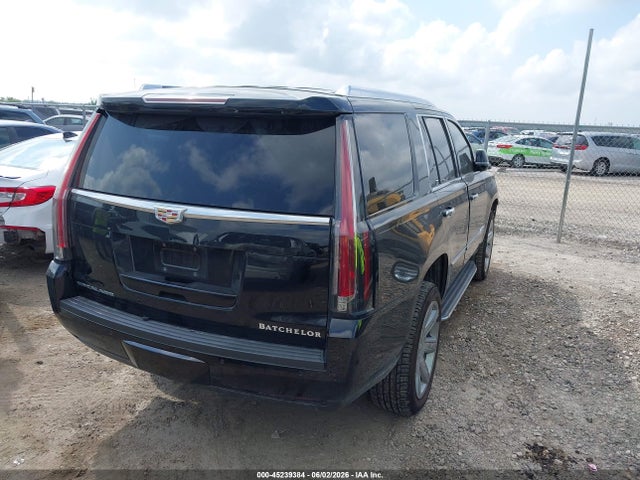 45239384 :رقم المزاد ، 1GYS3MKJXFR745155 vin ، 2015 Cadillac Escalade Luxury مزاد بيع