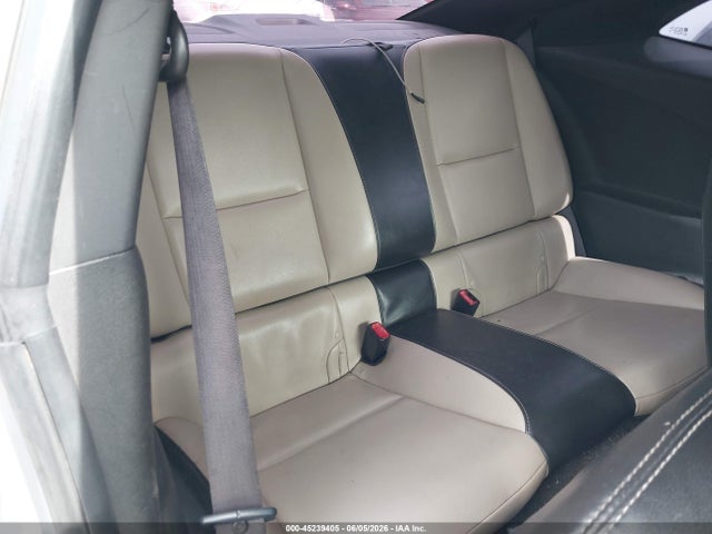 Продажа на аукционе авто 2011 Chevrolet Camaro 2lt, vin: 2G1FC1EDXB9184755, номер лота: 45239405