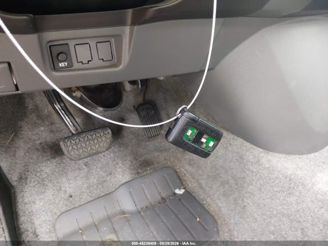 2004 Toyota Prius მანქანა იყიდება აუქციონზე, vin: JTDKB20U540098188, აუქციონის ნომერი: 45239409