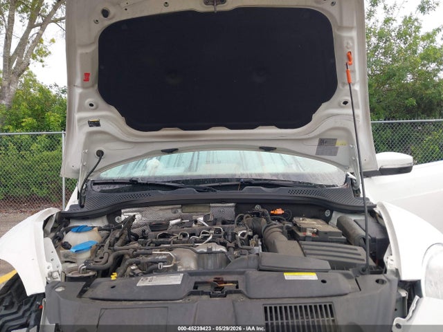 2014 Volkswagen Beetle 2.0l Tdi მანქანა იყიდება აუქციონზე, vin: 3VWJL7AT4EM600566, აუქციონის ნომერი: 45239423