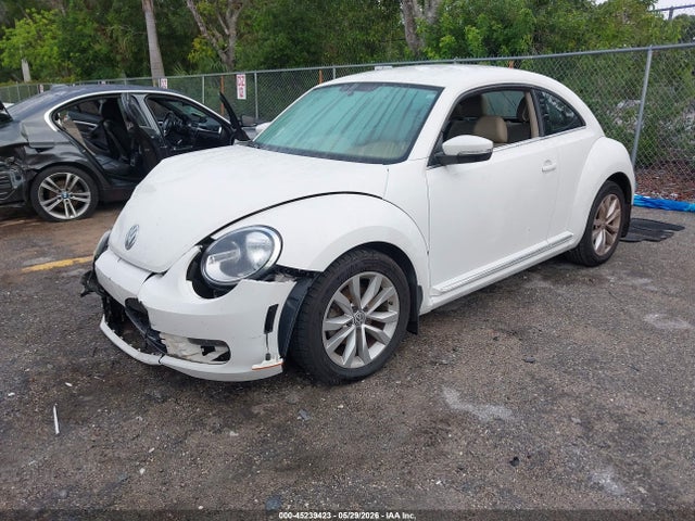 2014 Volkswagen Beetle 2.0l Tdi მანქანა იყიდება აუქციონზე, vin: 3VWJL7AT4EM600566, აუქციონის ნომერი: 45239423