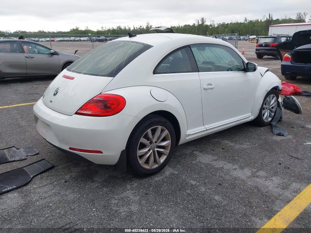 2014 Volkswagen Beetle 2.0l Tdi მანქანა იყიდება აუქციონზე, vin: 3VWJL7AT4EM600566, აუქციონის ნომერი: 45239423