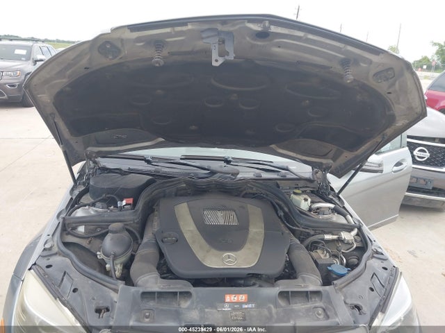 45239429 :رقم المزاد ، WDDGF5EB8BR138071 vin ، 2011 Mercedes-benz C 300 Luxury/sport مزاد بيع