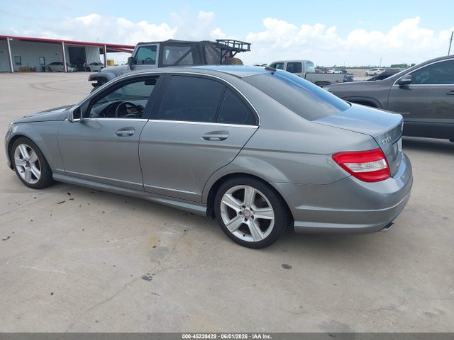 45239429 :رقم المزاد ، WDDGF5EB8BR138071 vin ، 2011 Mercedes-benz C 300 Luxury/sport مزاد بيع
