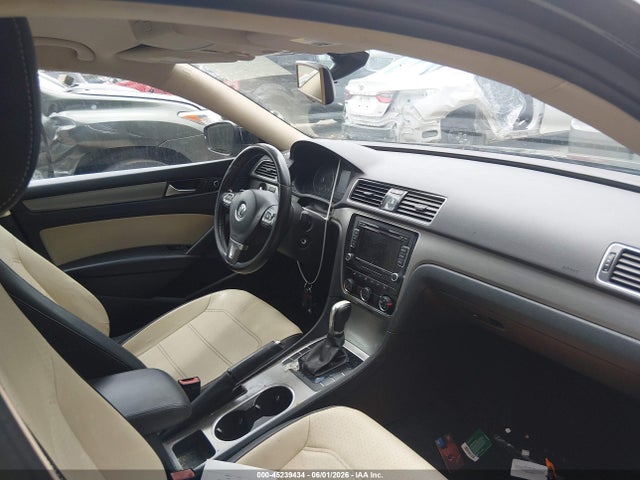 Продаж на аукціоні авто 2014 Volkswagen Passat 1.8t Se, vin: 1VWBT7A35EC088306, номер лоту: 45239434