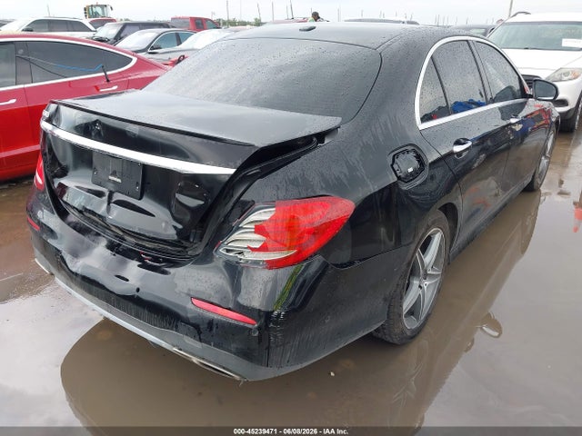 45239471 :رقم المزاد ، WDDZF4JB4JA310800 vin ، 2018 Mercedes-benz E 300 مزاد بيع