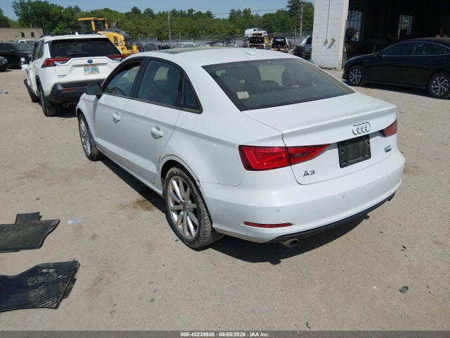 45239508 :رقم المزاد ، WAUBFGFF9F1141127 vin ، 2015 Audi A3 2.0t Premium مزاد بيع