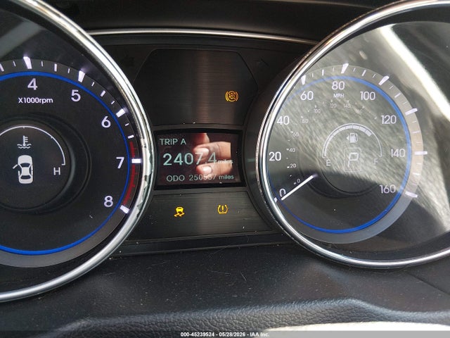 Продаж на аукціоні авто 2011 Hyundai Sonata Limited, vin: 5NPEC4AC2BH080906, номер лоту: 45239524