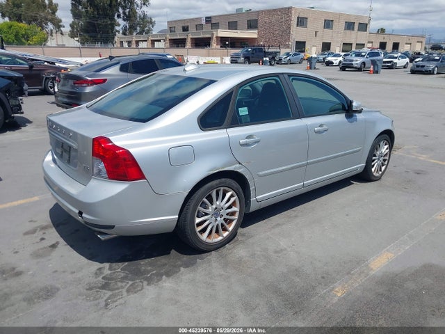 Продаж на аукціоні авто 2011 Volvo S40 T5/t5 R-design, vin: YV1672MS6B2538538, номер лоту: 45239576
