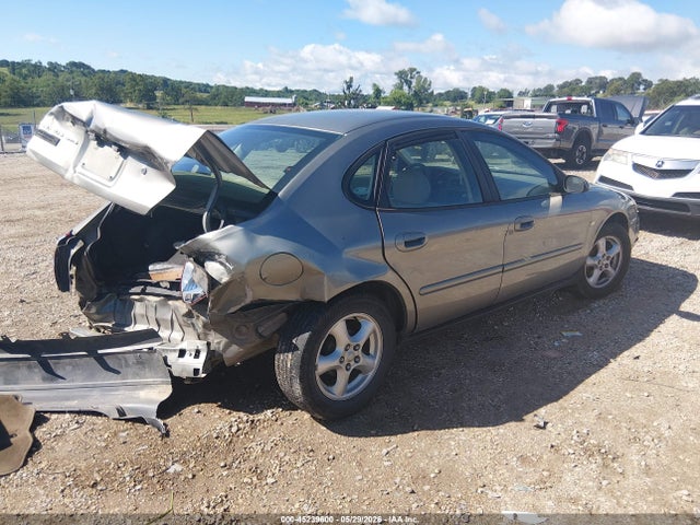 45239600 :رقم المزاد ، 1FAFP55S64G121888 vin ، 2004 Ford Taurus Ses مزاد بيع