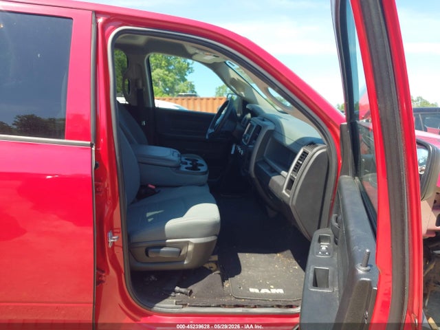 Продажа на аукционе авто 2017 Ram 1500 Express  4x4 6'4 Box, vin: 1C6RR7FT3HS813914, номер лота: 45239628