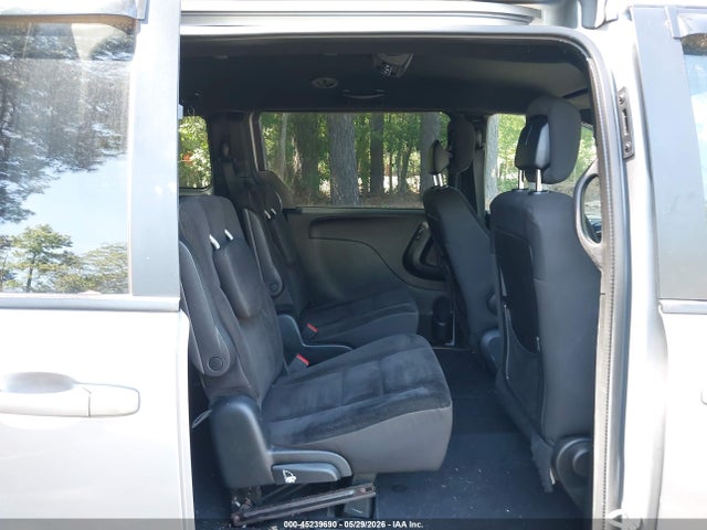 45239690 :رقم المزاد ، 2C4RDGBG5JR199147 vin ، 2018 Dodge Grand Caravan Se Plus مزاد بيع