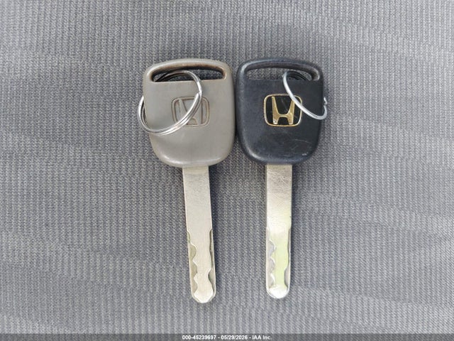 45239697 :رقم المزاد ، 2HGES16385H550509 vin ، 2005 Honda Civic Vp مزاد بيع