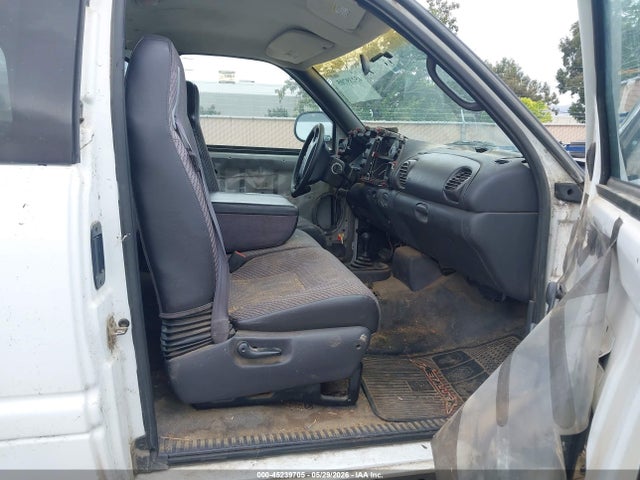 2001 Dodge Ram 2500 St მანქანა იყიდება აუქციონზე, vin: 1B7KF23W91J278846, აუქციონის ნომერი: 45239705