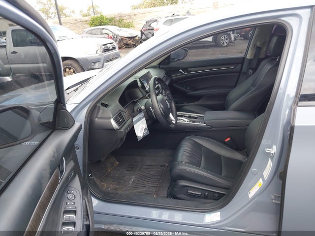 1HGCV3F95NA016428 Honda Accord Hybrid Touring