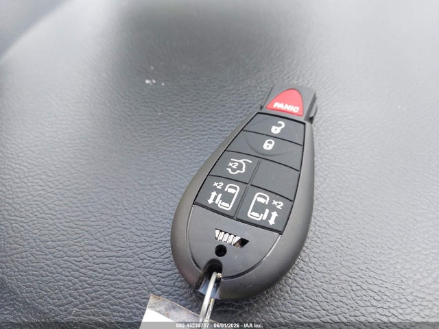 2014 Chrysler Town & Country Touring მანქანა იყიდება აუქციონზე, vin: 2C4RC1BG4ER314729, აუქციონის ნომერი: 45239717