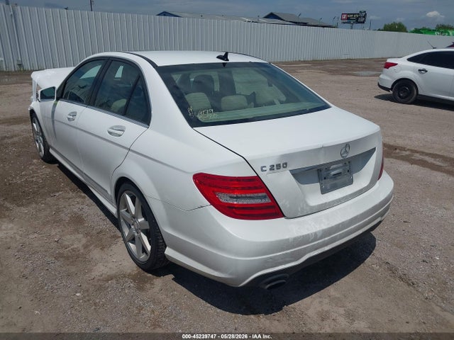 45239747 :رقم المزاد ، WDDGF4HB2EG255327 vin ، 2014 Mercedes-benz C 250 Sport مزاد بيع