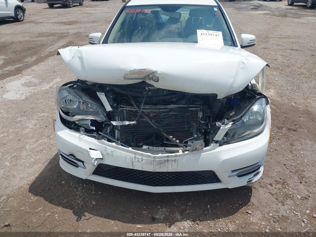 45239747 :رقم المزاد ، WDDGF4HB2EG255327 vin ، 2014 Mercedes-benz C 250 Sport مزاد بيع