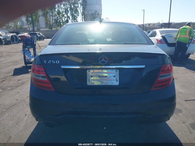 Aukcja sprzedaży 2012 Mercedes-benz C 250 Sport, vin: WDDGF4HB5CA610734, numer aukcji: 45239777