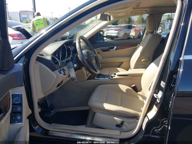 Aukcja sprzedaży 2012 Mercedes-benz C 250 Sport, vin: WDDGF4HB5CA610734, numer aukcji: 45239777
