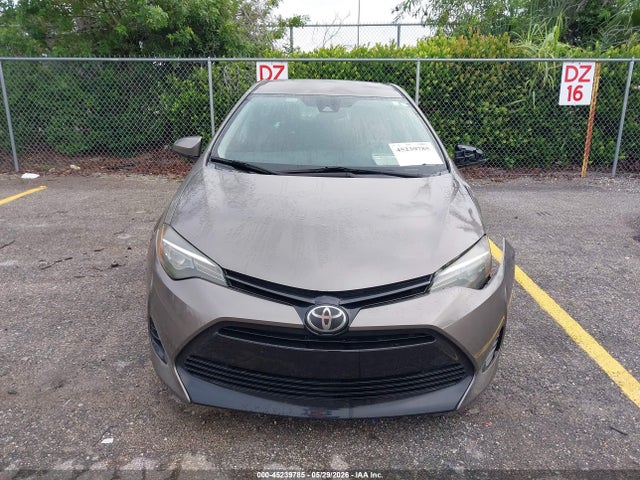 45239785 :رقم المزاد ، 5YFBURHE9HP580710 vin ، 2017 Toyota Corolla Le مزاد بيع