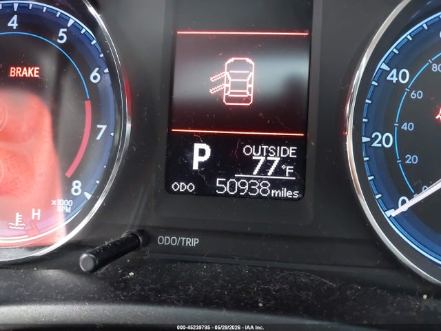 45239785 :رقم المزاد ، 5YFBURHE9HP580710 vin ، 2017 Toyota Corolla Le مزاد بيع
