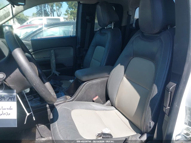 Chevrolet Colorado Wt 2019 1GCHSBEN1K1151374 Image 19
