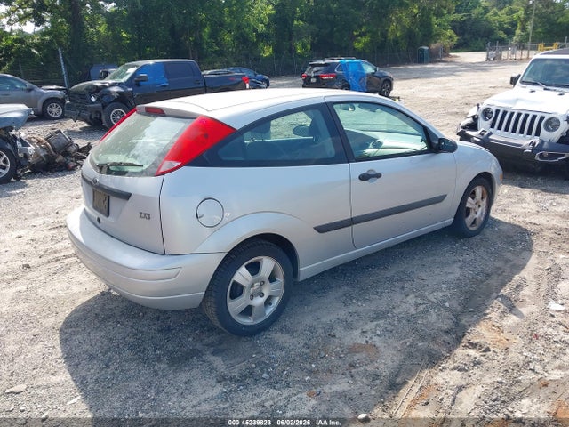 45239823 :رقم المزاد ، 3FAFP31343R174244 vin ، 2003 Ford Focus Zx3 مزاد بيع