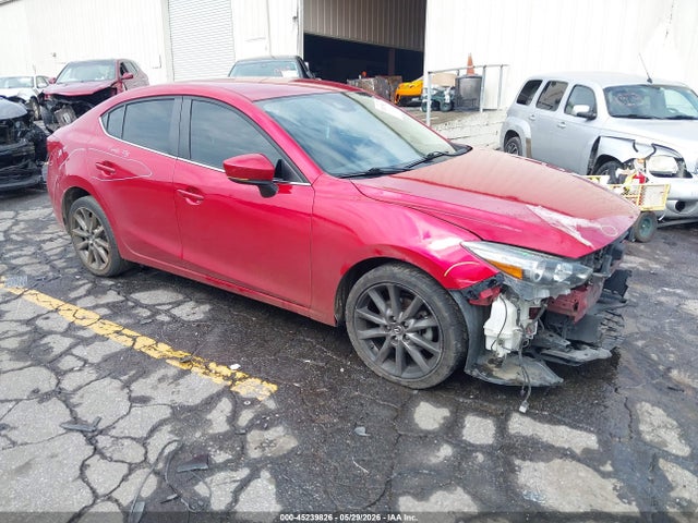 2018 Mazda Mazda3 Touring მანქანა იყიდება აუქციონზე, vin: 3MZBN1V35JM183040, აუქციონის ნომერი: 45239826