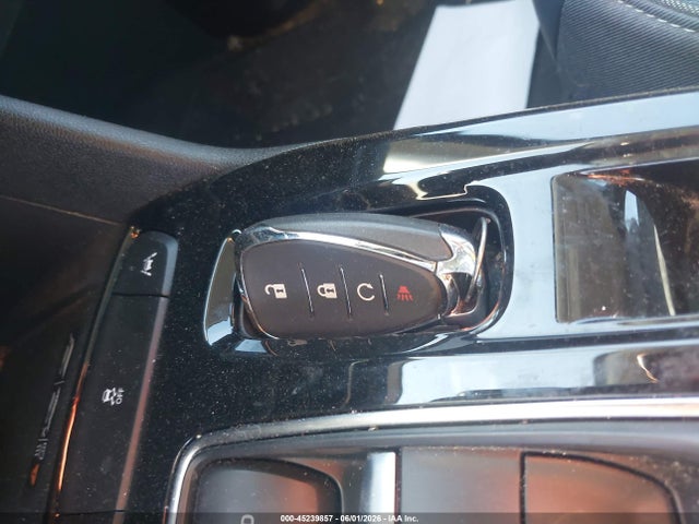 1G1FY6S04P4184695 Chevrolet Bolt Euv Fwd Lt