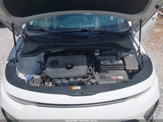KNDJ23AU9M7147738 KIA SOUL LX