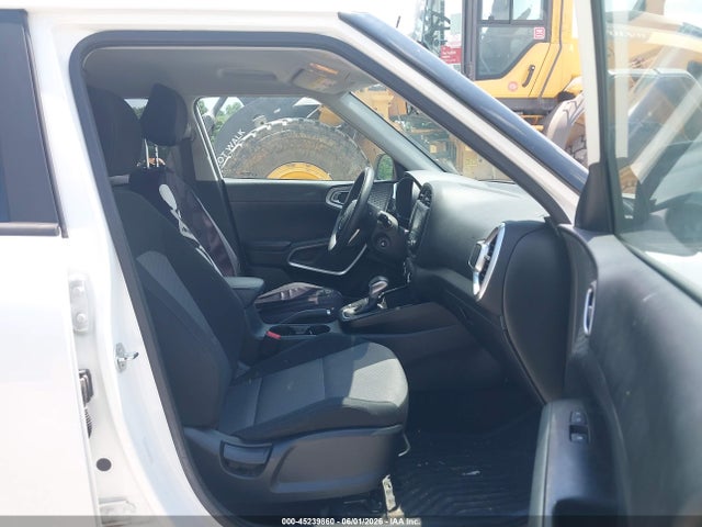 KNDJ23AU9M7147738 KIA SOUL LX