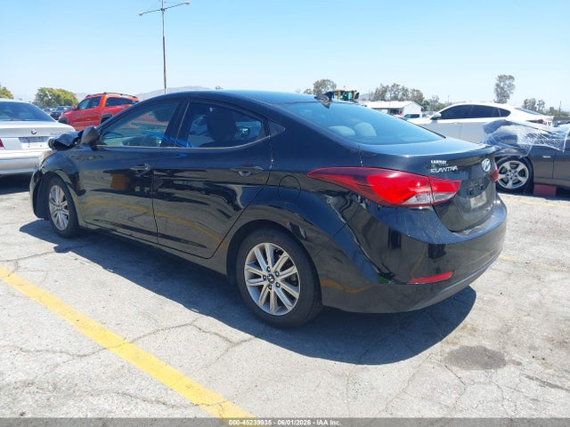 5NPDH4AE8FH620506 Hyundai ELANTRA SE