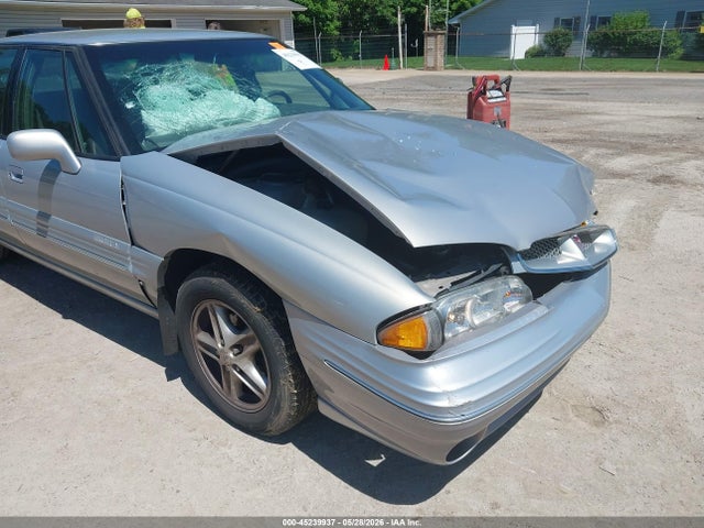 1998 Pontiac Bonneville Se მანქანა იყიდება აუქციონზე, vin: 1G2HX52K9W4201413, აუქციონის ნომერი: 45239937