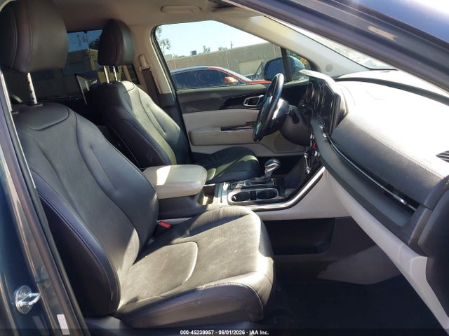 Auction sale of the 2022 Kia Carnival Mpv Sx, vin: KNDNE5H38N6148615, lot number: 45239957