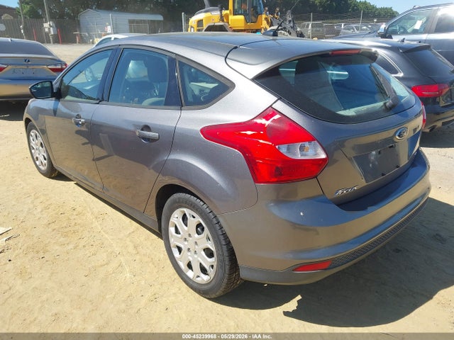 45239968 :رقم المزاد ، 1FAHP3K2XCL151645 vin ، 2012 Ford Focus Se مزاد بيع