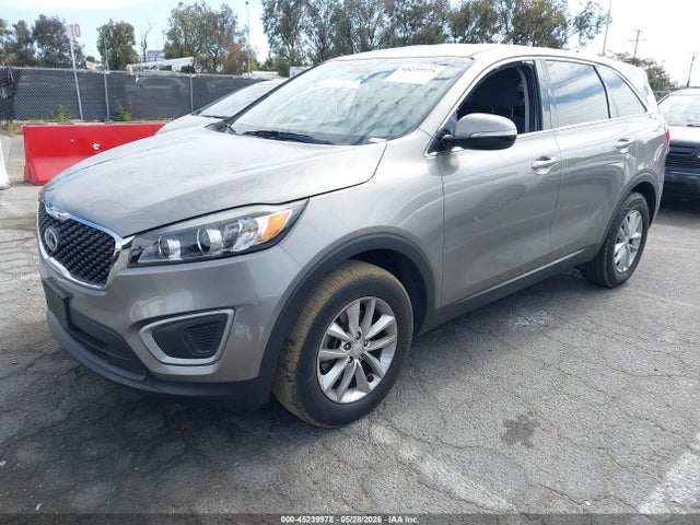 KIA Sorento 2.4l L 2018 5XYPG4A33JG422852 Image 2