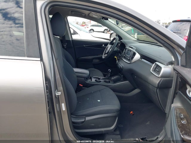 KIA Sorento 2.4l L 2018 5XYPG4A33JG422852 Image 5