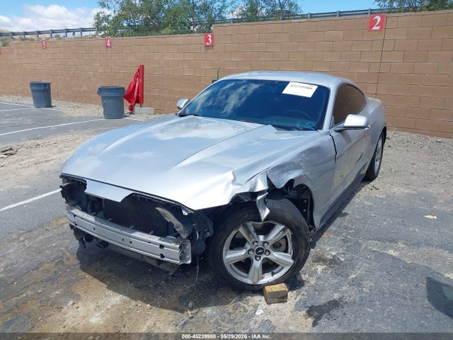 1FA6P8AM6H5333815 Ford Mustang V6