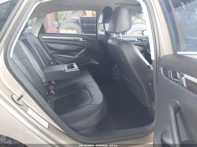 Продаж на аукціоні авто 2016 Volkswagen Passat 1.8t Se, vin: 1VWBT7A3XGC033918, номер лоту: 45239985
