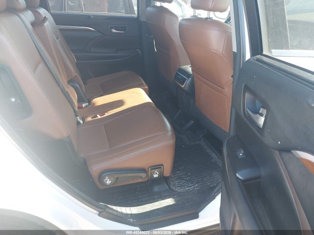 Продажа на аукционе авто 2018 Toyota Highlander Limited, vin: 5TDDZRFH9JS865492, номер лота: 45240022