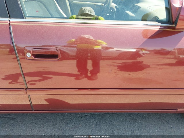 45240083 :رقم المزاد ، 4T1BG22K1YU695300 vin ، 2000 Toyota Camry Ce مزاد بيع