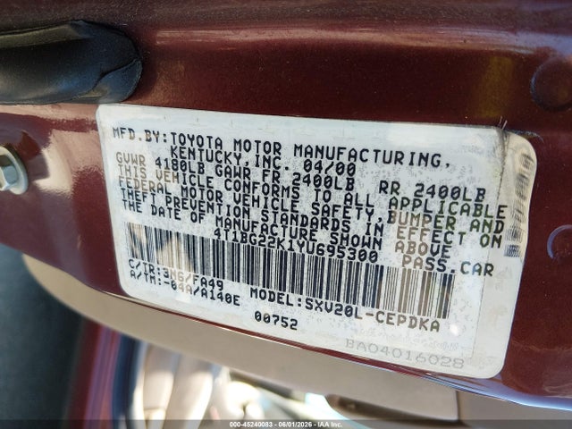 45240083 :رقم المزاد ، 4T1BG22K1YU695300 vin ، 2000 Toyota Camry Ce مزاد بيع